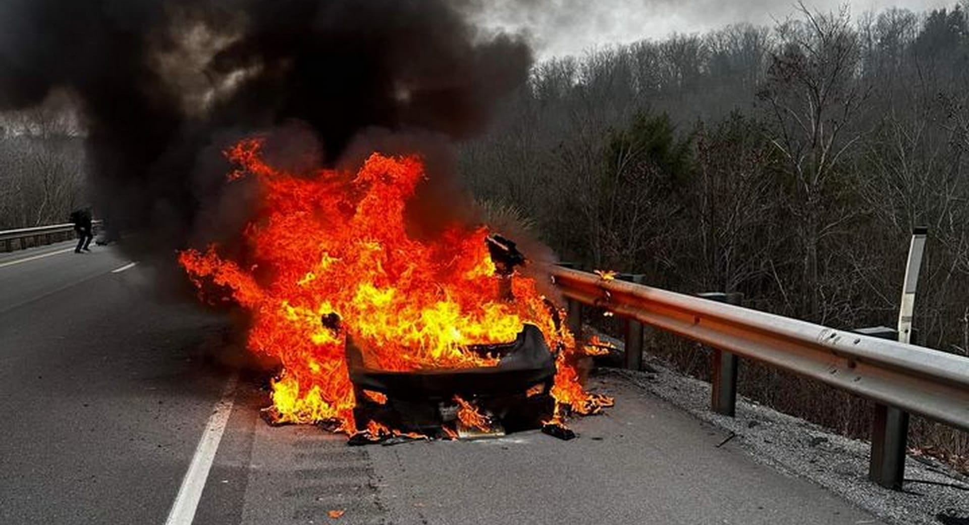 Roundup: Tesla's terrible month